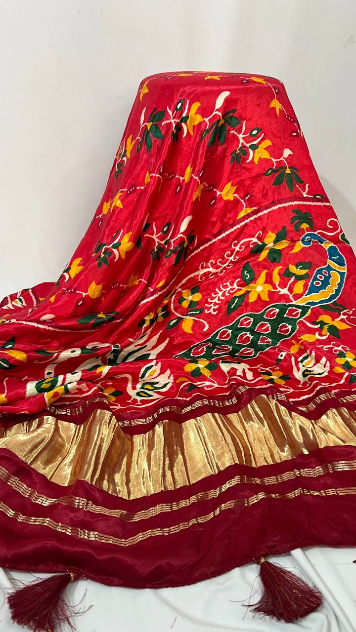 Digital print dupatta - red