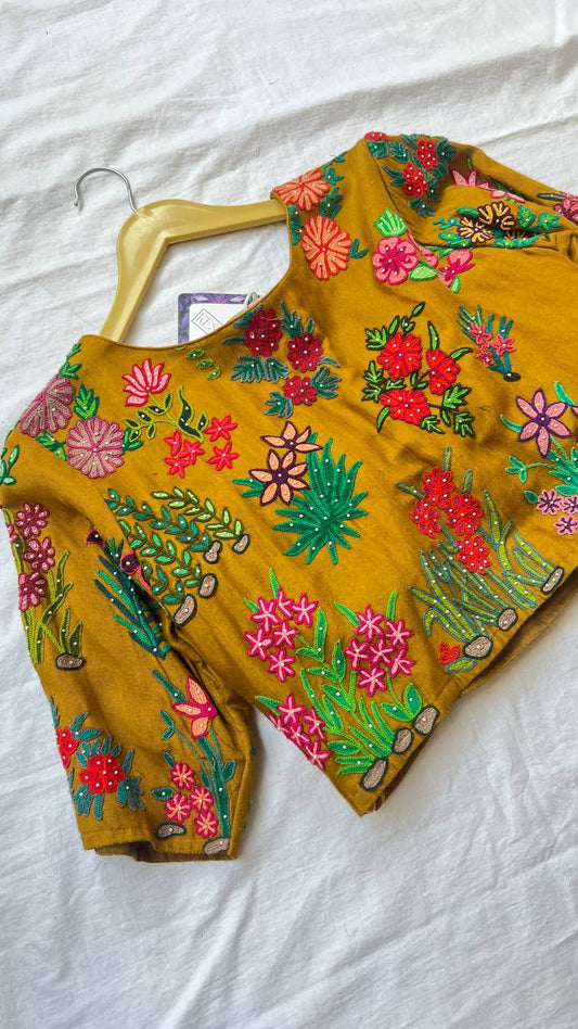 Musturd yellow blouse