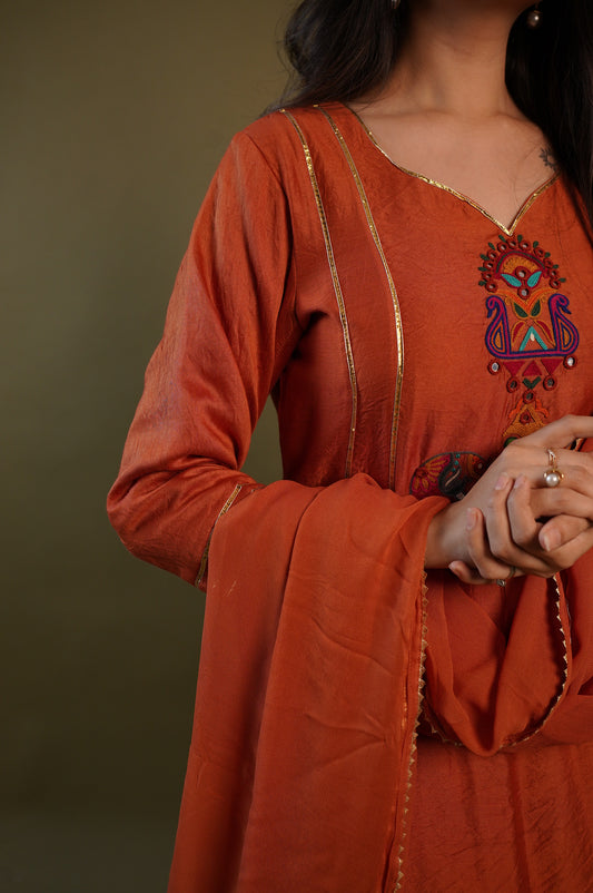 Meera Chanderi Silk Kurta set