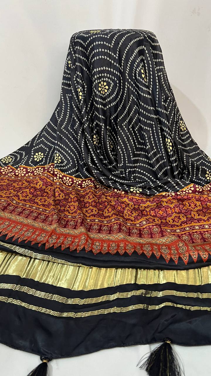 Black Bhandhej Duppata