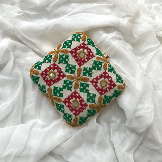 Cream Kutchi work clutch