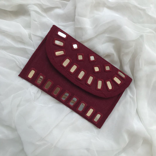 maroon sling