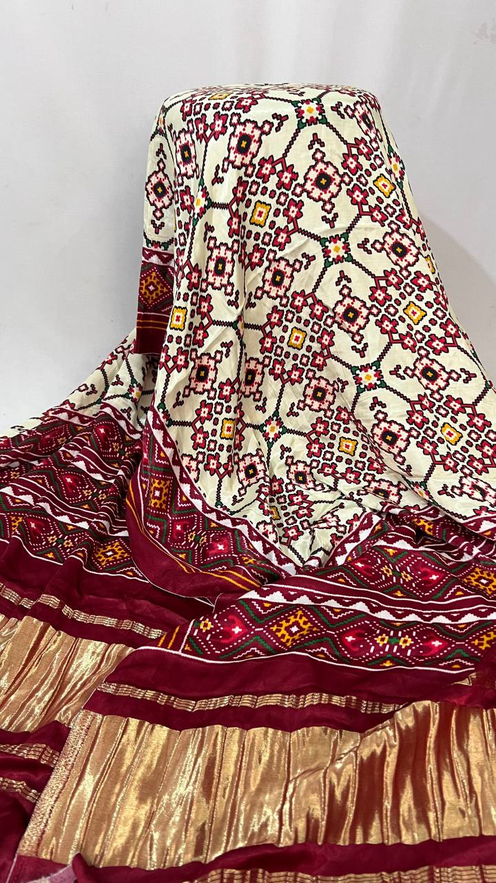 Bandhani print dupatta - white