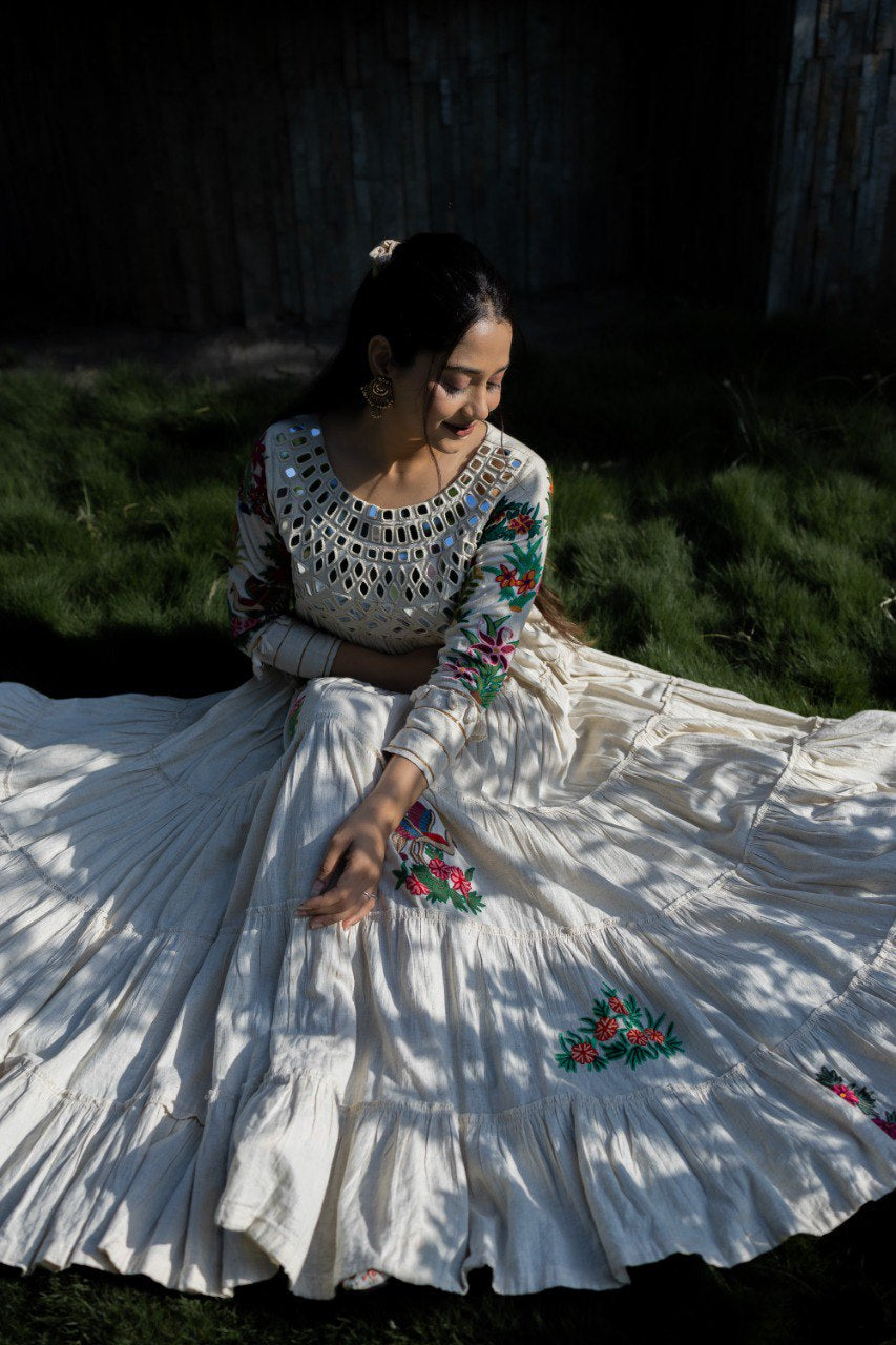 White Mirror Anarkali Drees