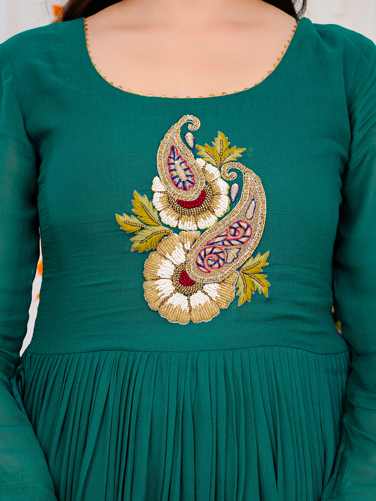Green Anarkali Kurti-Set With Duppata