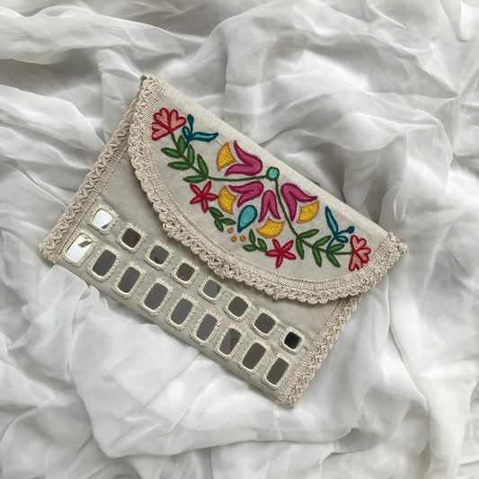 WHITE FLORAL SLING