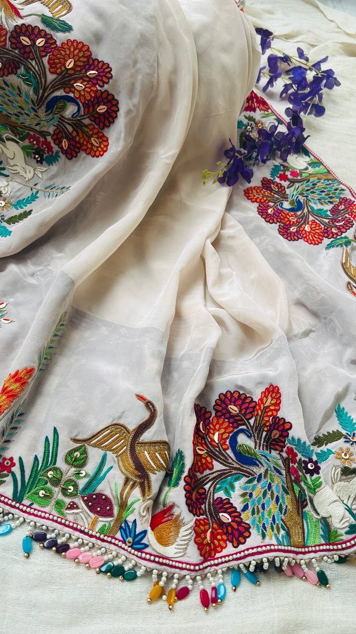 Cream crape Silk Saree With Blouse